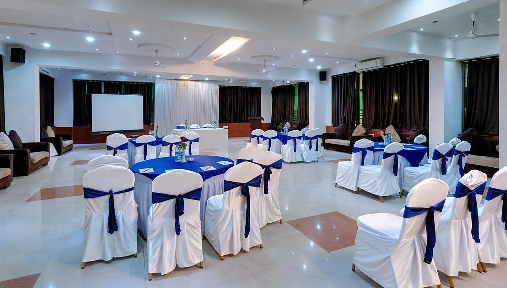 Hotel Balaji Central Ratlam Exterior photo